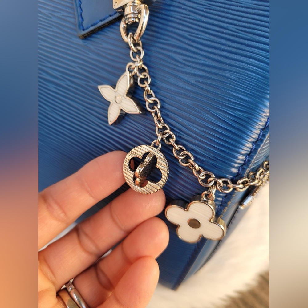 Silver Fleur D'Epi Chain Bag Charm - Picture 7 of 12